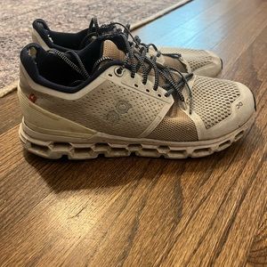 OnCloud running sneakers